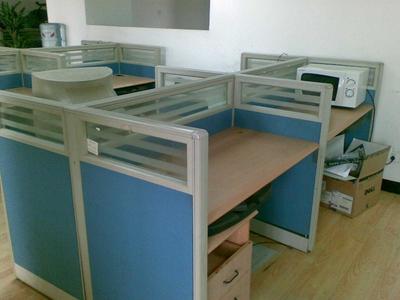 上海普陀區(qū)辦公設(shè)備回收與黃浦區(qū)屏風(fēng)隔斷回收服務(wù)詳解